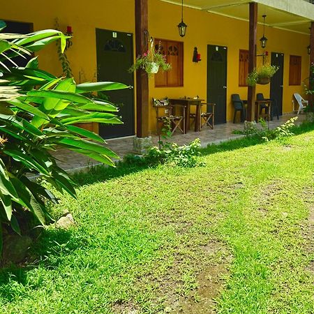 Posada Turistica Rocas De Cabo Marzo Bahia Solano Bagian luar foto