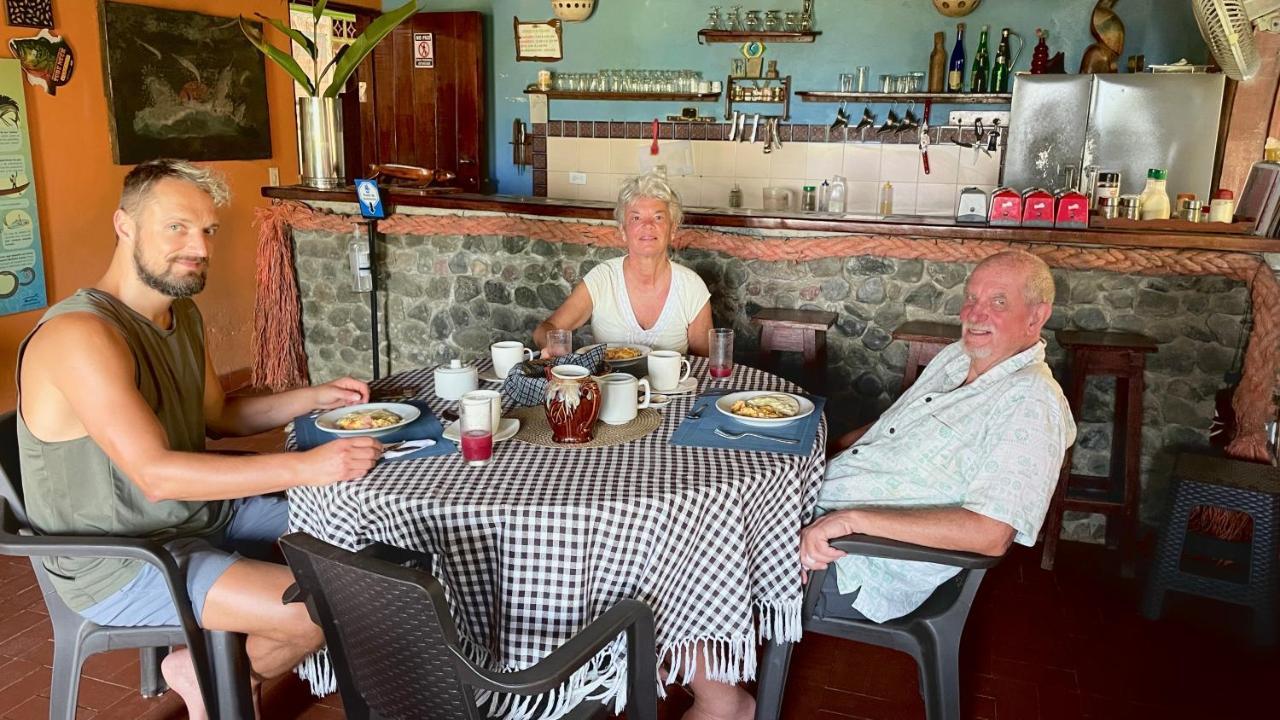 Posada Turistica Rocas De Cabo Marzo Bahia Solano Bagian luar foto