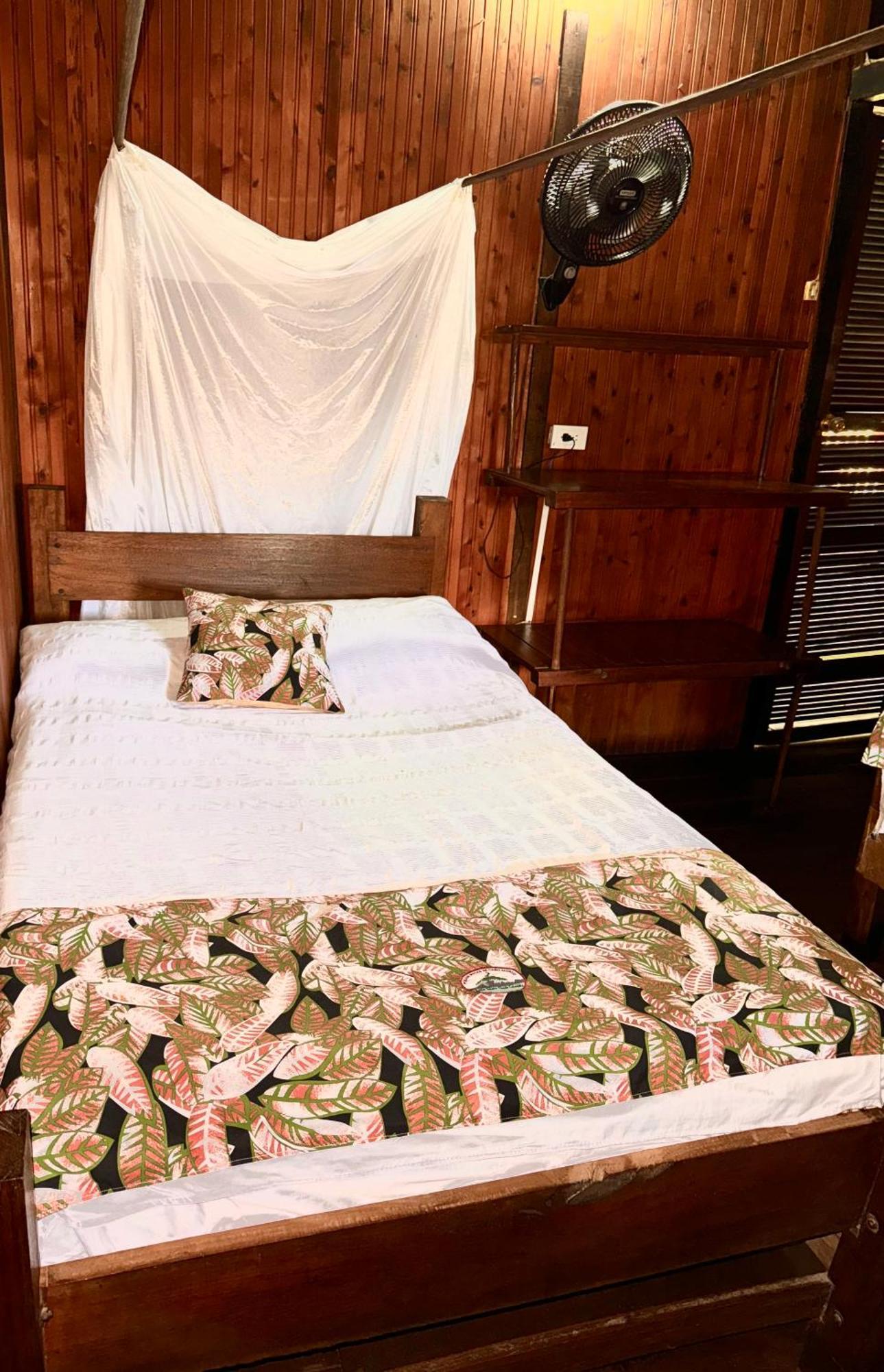 Posada Turistica Rocas De Cabo Marzo Bahia Solano Bagian luar foto