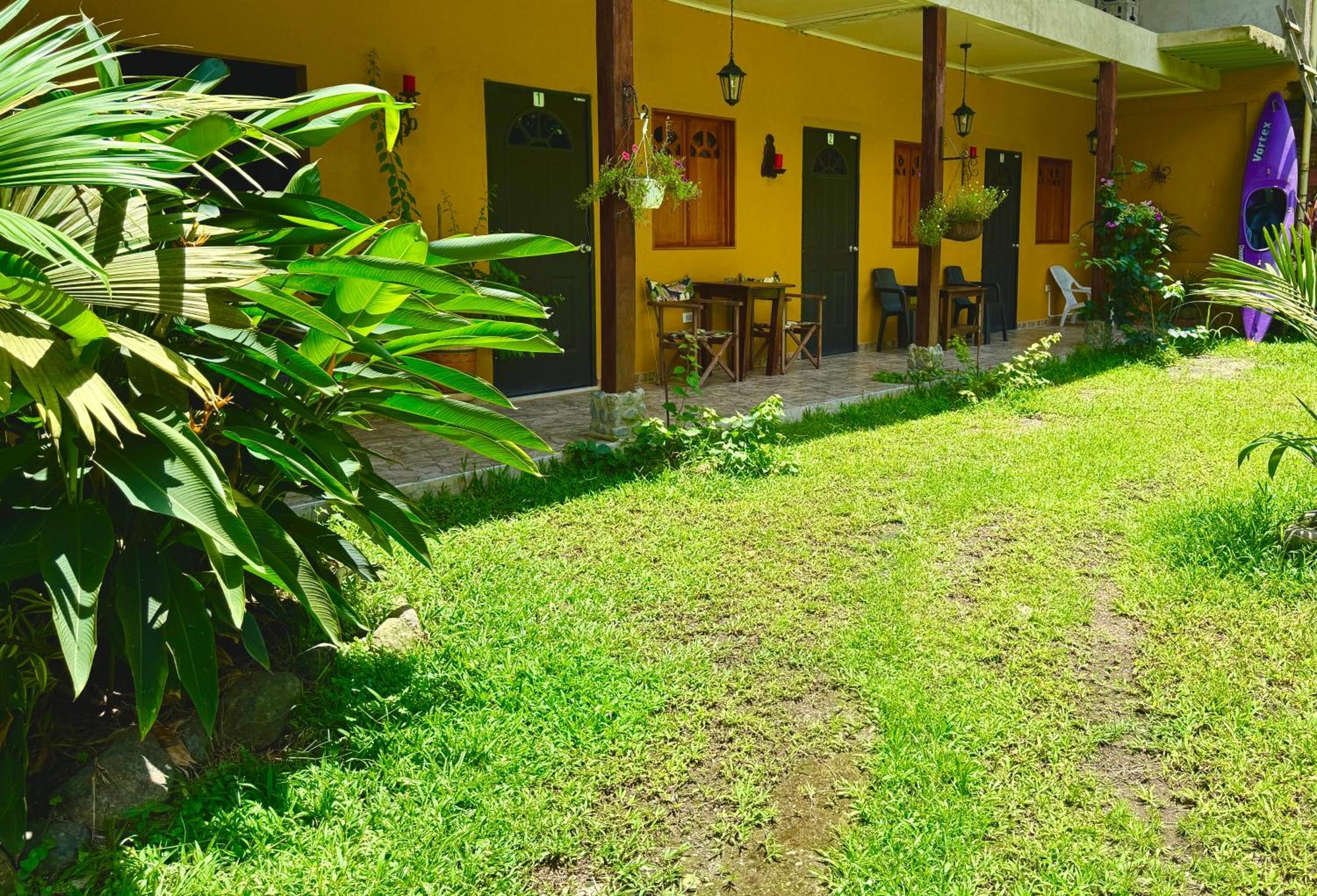 Posada Turistica Rocas De Cabo Marzo Bahia Solano Bagian luar foto
