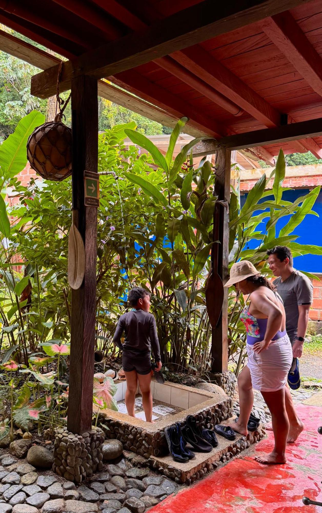 Posada Turistica Rocas De Cabo Marzo Bahia Solano Bagian luar foto