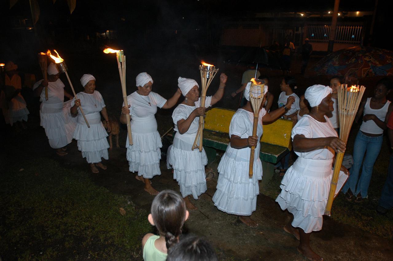 Posada Turistica Rocas De Cabo Marzo Bahia Solano Bagian luar foto